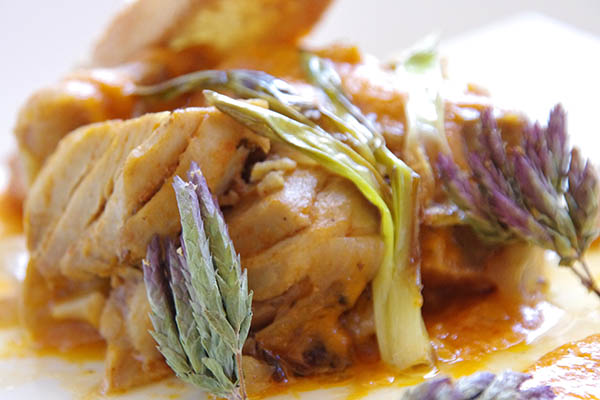Atún encebollado Gastronomía Conil