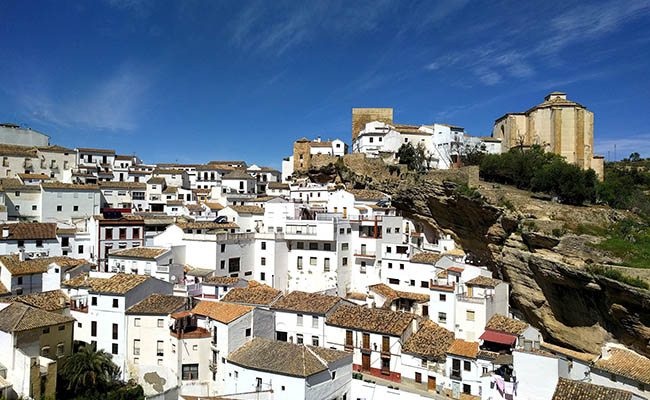 Setenil de las Bodegas – Ruta de los Pueblos Blancos de Cádiz